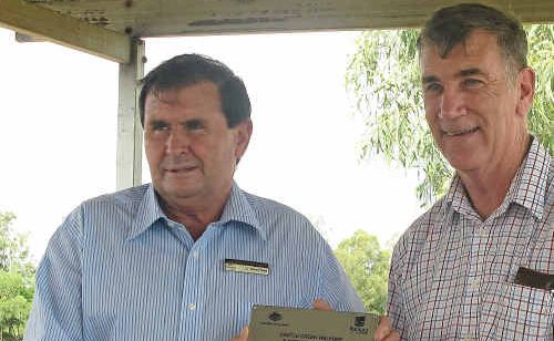 Senator John Hogg with Banana Shire councillor David Snell. (file photo) Senator John Hogg with Banana Shire councillor David Snell. (file photo)